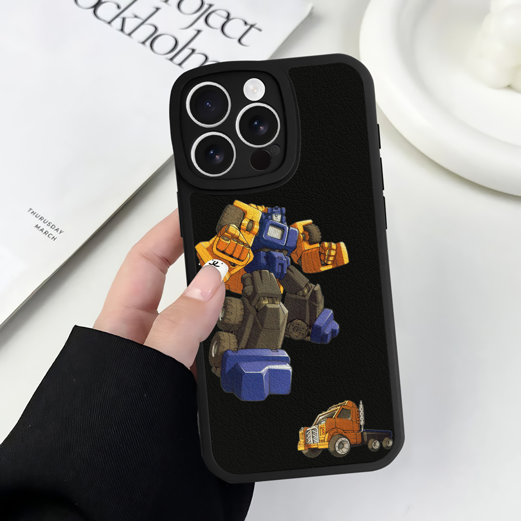 （画像用）  【iPhone 16シリーズ対応】シリコンスマホケース（レザー調） 材質：シリコン